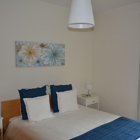 Stunning Apartment With Marina Views Albufeira Exterior photo